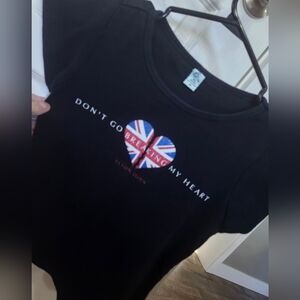 Vintage, Elton John, "Don't Go Breaking My Heart", Cropped T- Shirt. Navy Blue?